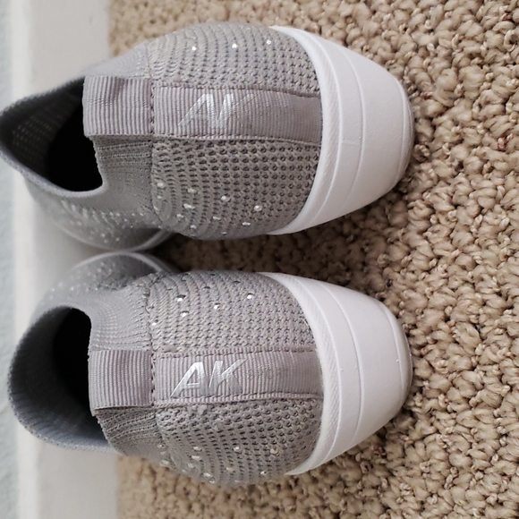 Anne Klein Slip-On Wedge silver gray size 6.5 - Picture 6 of 6